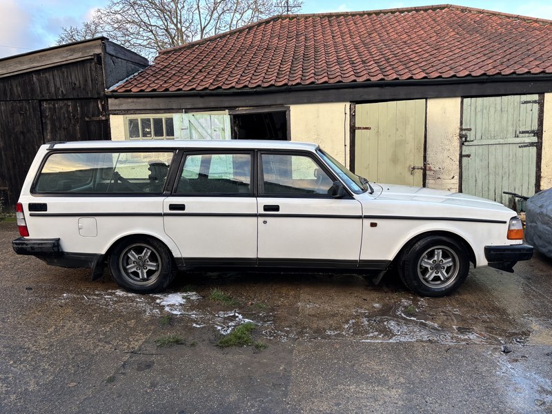 1993 Volvo 240 245 SE