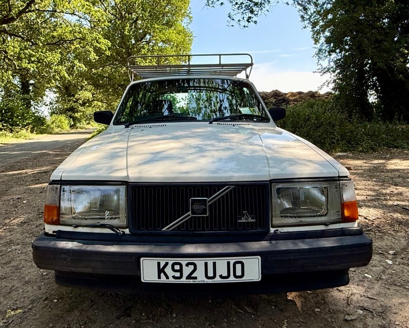 Volvo 240 Lettering 1992 Volvo 240 White Manual, 5 speed Right Hand Drive in Basingstoke ...