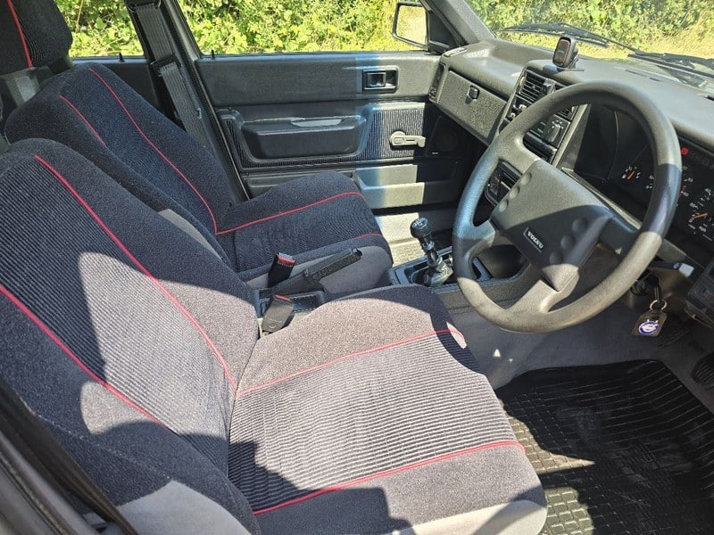1989 Volvo 340 - 2 1989 Volvo 340 - 2