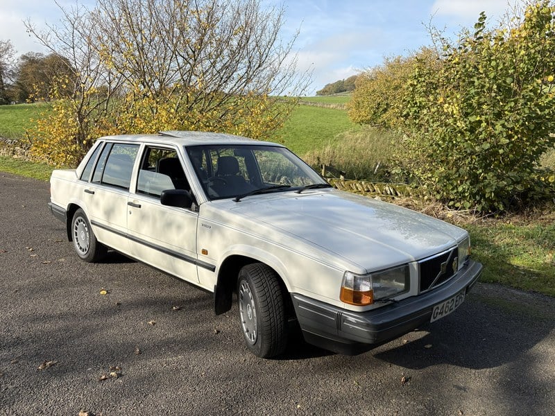 1990 Volvo 740 - 2 1990 Volvo 740 - 2