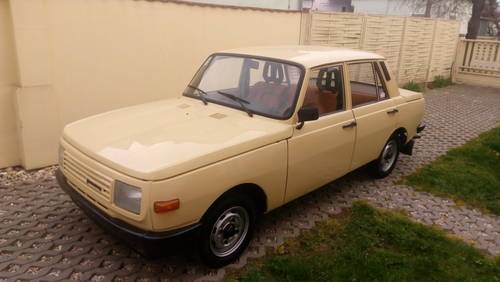 1985 Newly renovated Wartburg 353w 1.0 for sale. For Sale