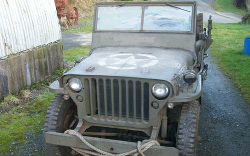 1942 Willys jeep (picture 1 of 3)