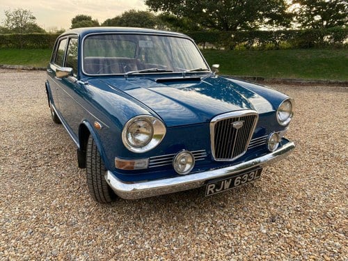 Glorious 1973 Wolseley Six Auto - Outstanding Show Condition In vendita