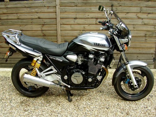 Yamaha XJR1300 (2 owners, 12000 miles) 2003 03 Reg SOLD