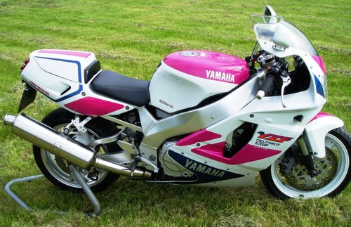 1992 Yamaha YZF750R “Pinkie” Classic Superb Condition In vendita
