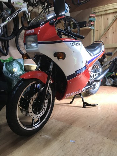 1986 Stuningly Restored RD350 LC YPVS F2 For Sale