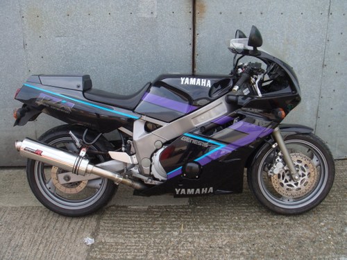 Yamaha FZR600 1993  SOLD