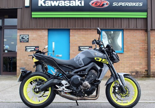 2017 17 Yamaha MT 09 ABS Naked, Akrapovic & Quickshifter For Sale