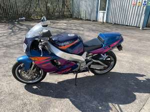 2001 YAMAHA YZF 750 R LOW MILES  For Sale (picture 1 of 6)