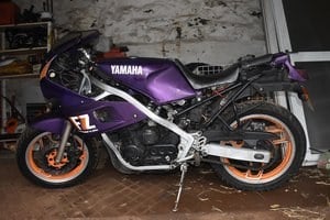 1993 Yamaha FZ 400/4 06/05/20 For Sale by Auction