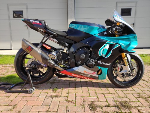 2020 YAMAHA R1 Replica Petronas GYTR Kaufen Bei