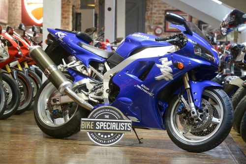 Yanaha YZF-R1 Very Desirable Early 1998 Example For Sale