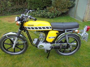 1977 yamaha fs1e dx kenny roberts edition stunner For Sale