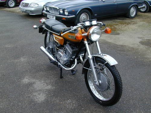 1973 YAMAHA DS7 - ONLY 13,900 MILES! - UNIQUE! - EXCEPTIONAL !!! In vendita