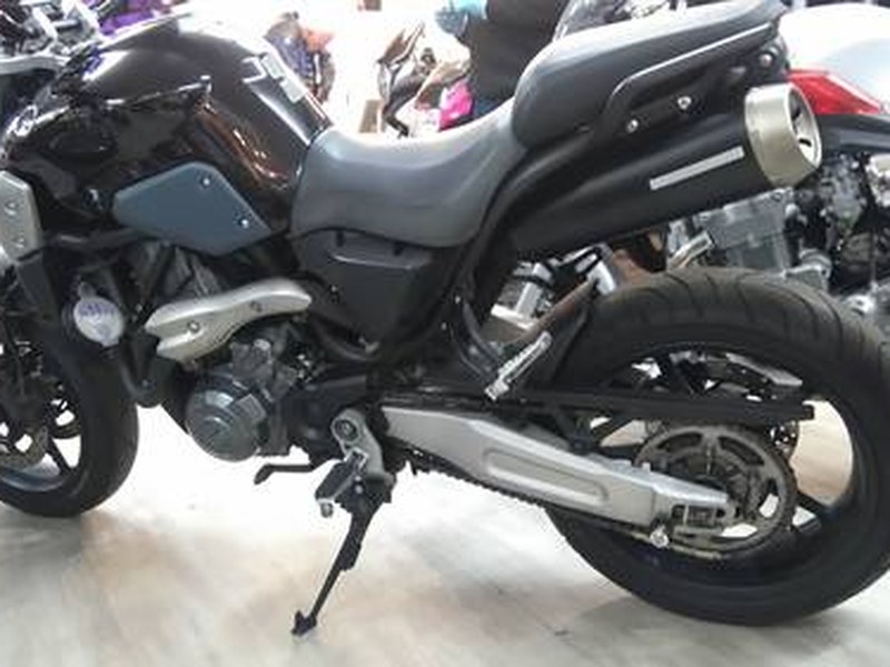YAMAHA MT-03 . Low mileage