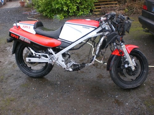 1985 Yamaha RD 500 LC UK Bike PROJECT In vendita