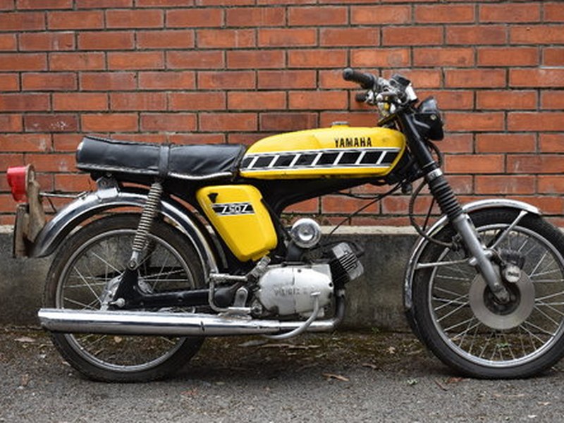 Lot 6 - A 1976 Yamaha FS1E DX - 02/05/18