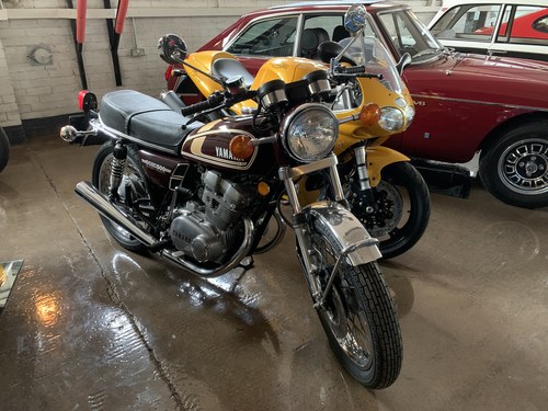 4177 Yamaha XS500 - RESERVED VENDIDO