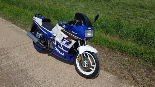 1989 Yamaha FZ 750 - 5
