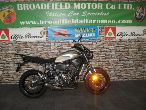2015 65 -reg Yamaha XSR 700 Naked finished in brushed silver For Sale