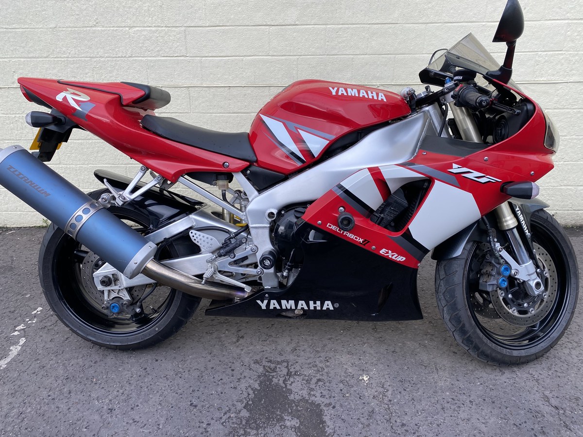 Yamaha R R1 2001 2001 Yamaha R1 in Frome, United Kingdom - For Sale | Car & Classic