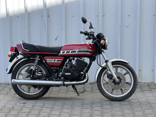 1977 Yamaha RD250 1A2 Unrestored ! VENDUTO