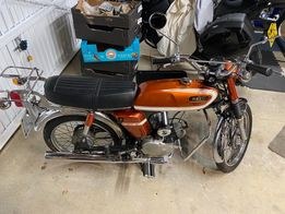 1975 True Yamaha FS1-E with pedals For Sale