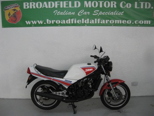 1985 B-reg Yamaha RD350 YPVS Finished in red and white For Sale