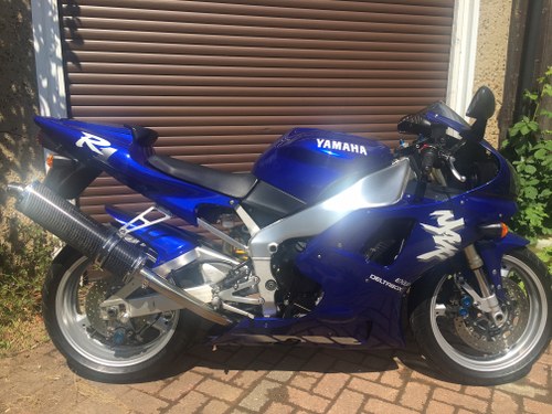 1998 Yamaha yzf-r1 4xv with only 6611 miles - Stunning! For Sale