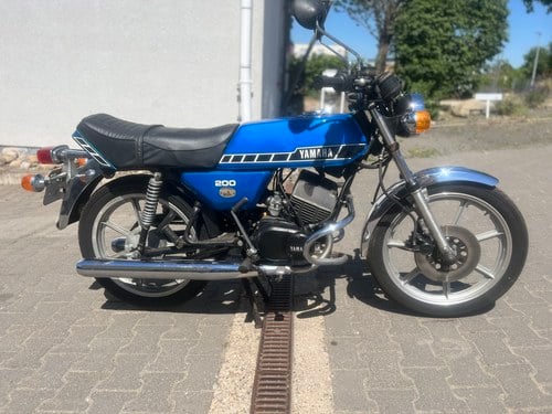 Yamaha RD200 RD 200 VENDU