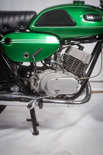 1969 Yamaha R5 - 2