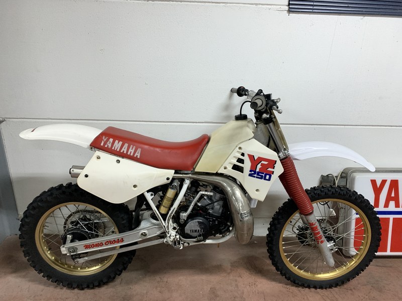 1986 Yamaha YZ 250
