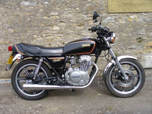 1980 Yamaha XS250SE - Almost New Condition For Sale