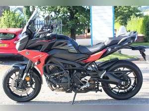2021 21 Yamaha MT-09 Tracer **Black /Red** For Sale (picture 4 of 12)