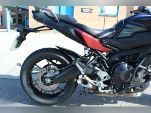 2021 21 Yamaha MT-09 Tracer **Black /Red** For Sale (picture 10 of 12)
