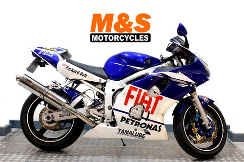 2002 (02) Yamaha YZF600 R6. SOLD