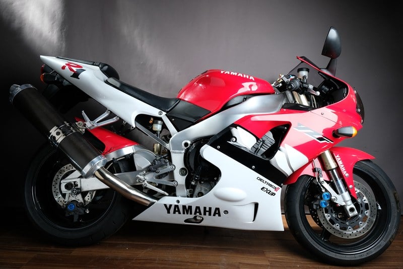 2000 Yamaha YZF R1 in United Kingdom For Sale Car Classic