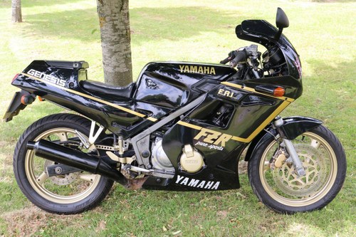 Yamaha FZR 250 FZR250 1987 4 cylinder, 4 valve Twin Cam **ME SOLD