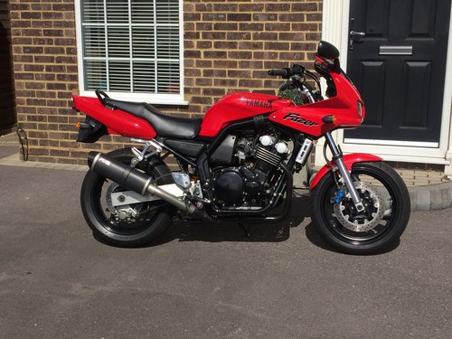 1998 Yamaha Fzs 600