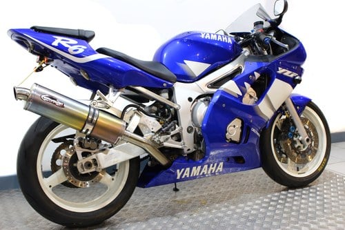 2000 Yamaha YZF R6
