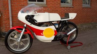 Picture of 1977 Yamaha RD 400