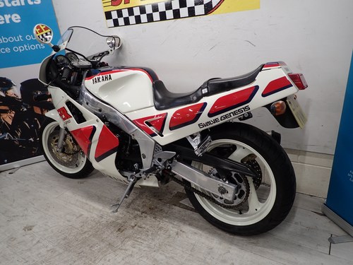 1988 Yamaha FZR 1000 - 6