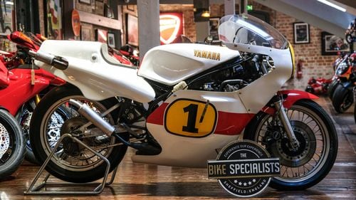 Picture of Yamaha TZ500J 1982 (official Kenny Roberts Works Replica) - For Sale