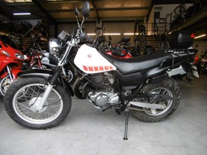 1990 Yamaha TW 200