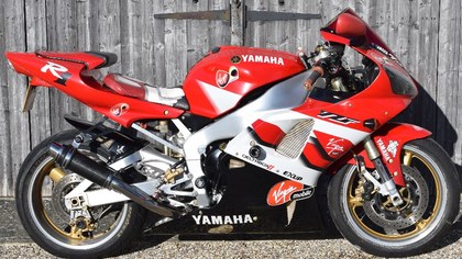 Yamaha YZF-R1 5JJ (4 owners, 18000 miles) 2000 W Reg