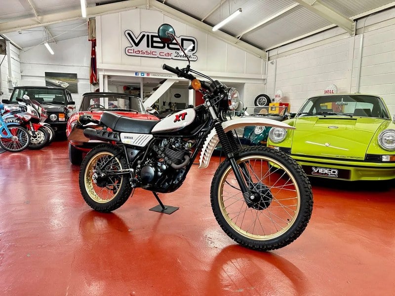 1981 Yamaha XT 250 - 1 1981 Yamaha XT 250 - 1