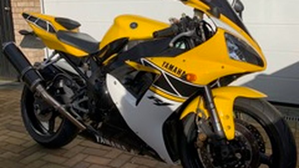 2002 Yamaha YZF R1 Yellow Manual, 6 speed in Thetford, United Kingdom ...