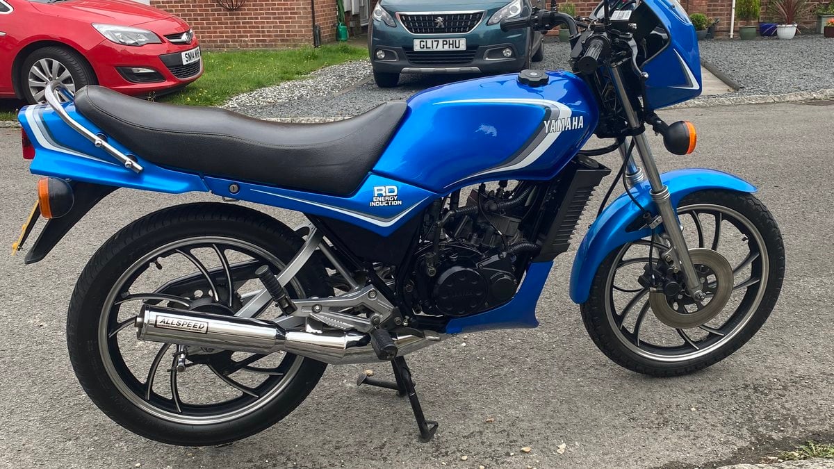 Suzuki Rd 125 1982 Yamaha RD 125 Blue Manual, 6 speed Right Hand Drive in Gloucester ...