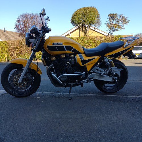 1995 Yamaha XJR 1200