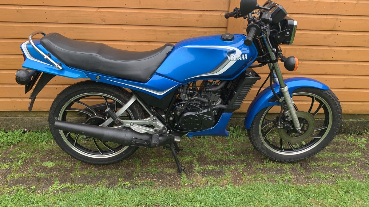 Suzuki Rd 125 1982 Yamaha RD 125 Blue Manual, 5 speed in Ashford, United Kingdom ...